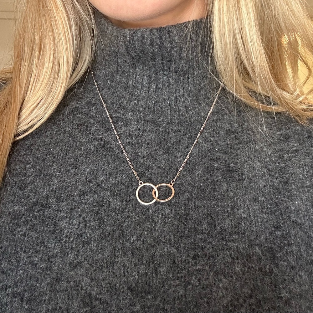 Express Rose gold rhinestone interlocking hoops pendant necklace